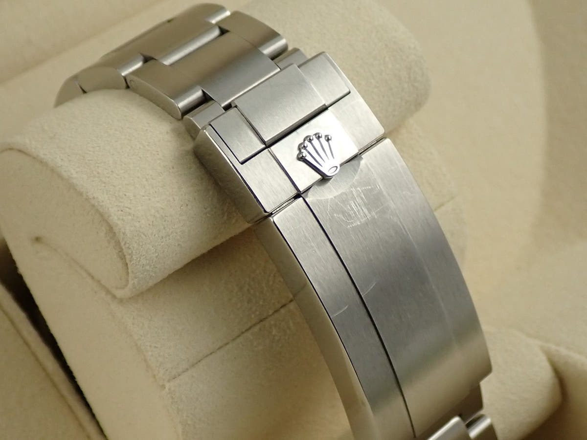 ロレックス シードゥエラー ディープシー Ref.126660 ブラック文字盤 中古 9VL7LHZA