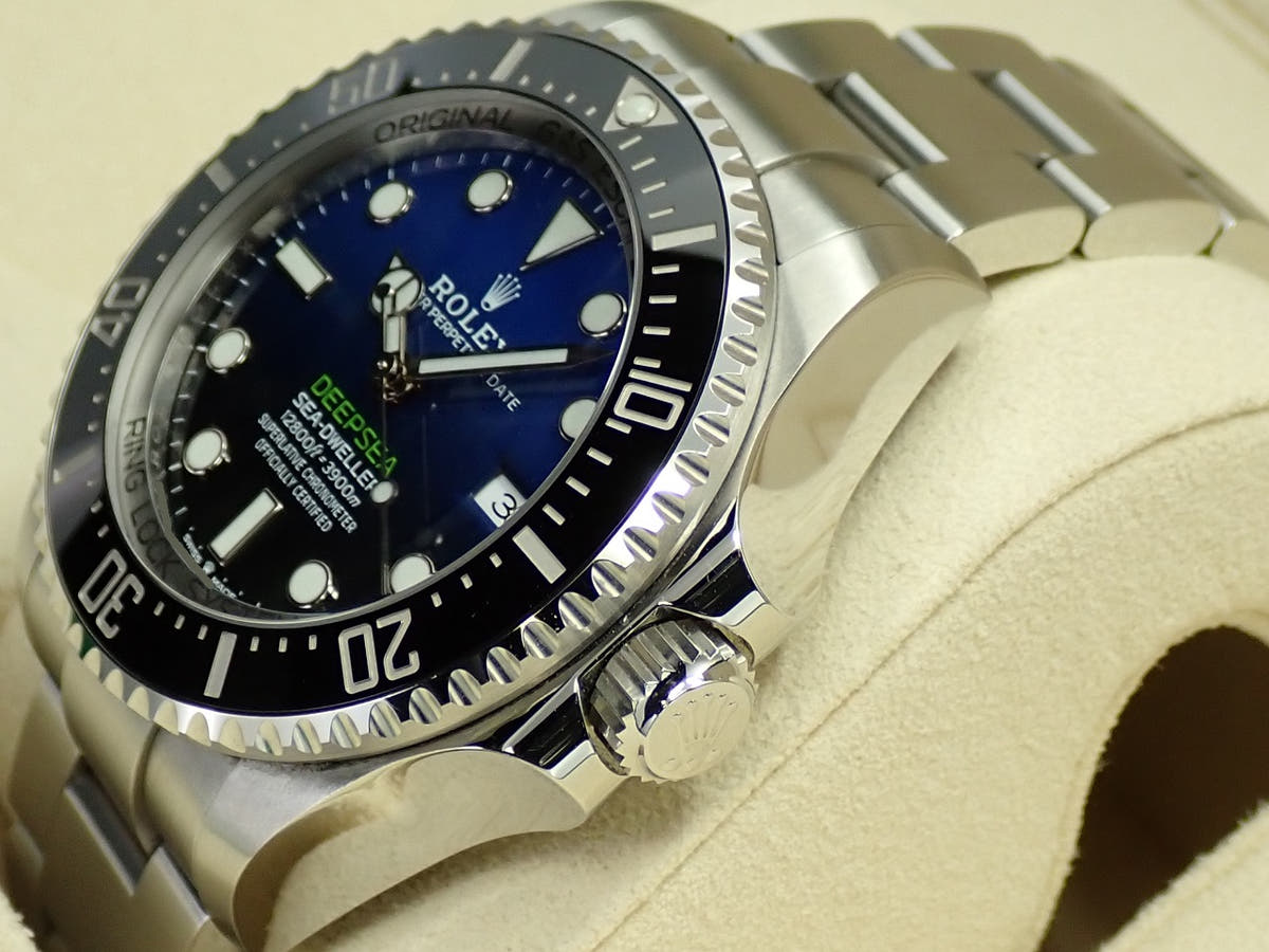 ロレックス シードゥエラー ディープシー Ref.126660 D-BLUE文字盤 中古 V368C256