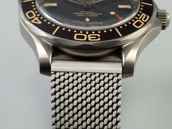 オメガ シーマスター ダイバー 300M コーアクシャル マスター クロノメーター 42MM Ref.210.90.42.20.01.001 ブラウン文字盤 美品 W1RMXTXK