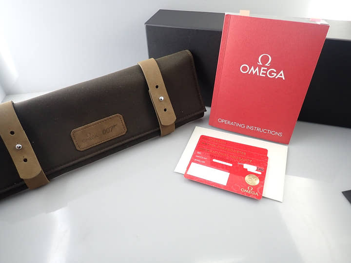 オメガ シーマスター ダイバー 300M コーアクシャル マスター クロノメーター 42MM Ref.210.90.42.20.01.001 ブラウン文字盤 美品 W1RMXTXK