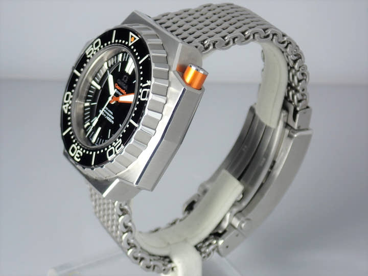 オメガ シーマスター Ref.224.30.55.21.01.001 ブラック文字盤 中古 sea-master-13