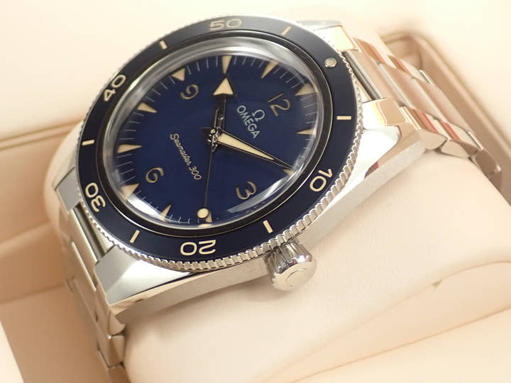 Omega Seamaster 300 Co-Axial Master Chronometer Ref.234.30.41.21.03.001 Blue Dial Unused VX03875W