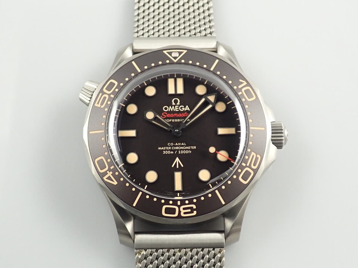 オメガ シーマスター ダイバー 300M コーアクシャル マスター クロノメーター 42MM Ref.210.92.42.20.01.001 ブラウン文字盤 中古 KJH3K607