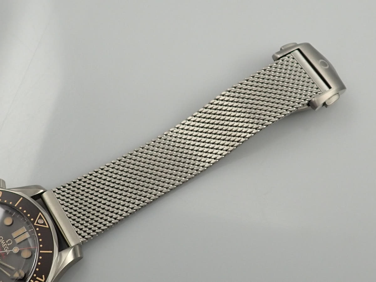 オメガ シーマスター ダイバー 300M コーアクシャル マスター クロノメーター 42MM Ref.210.92.42.20.01.001 ブラウン文字盤 中古 KJH3K607