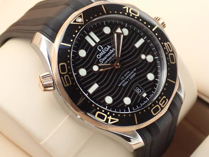 オメガ シーマスター ダイバー 300M コーアクシャル マスター クロノメーター 42MM Ref.210.22.42.20.01.002 ブラック文字盤 美品 H1HPWJCK