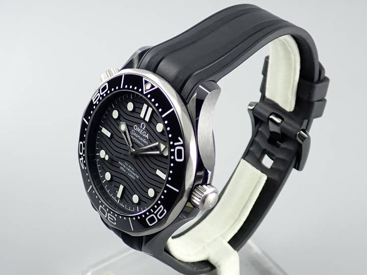 オメガ シーマスター Ref.210.92.44.20.01.001 ブラック文字盤 中古 sea-master-24