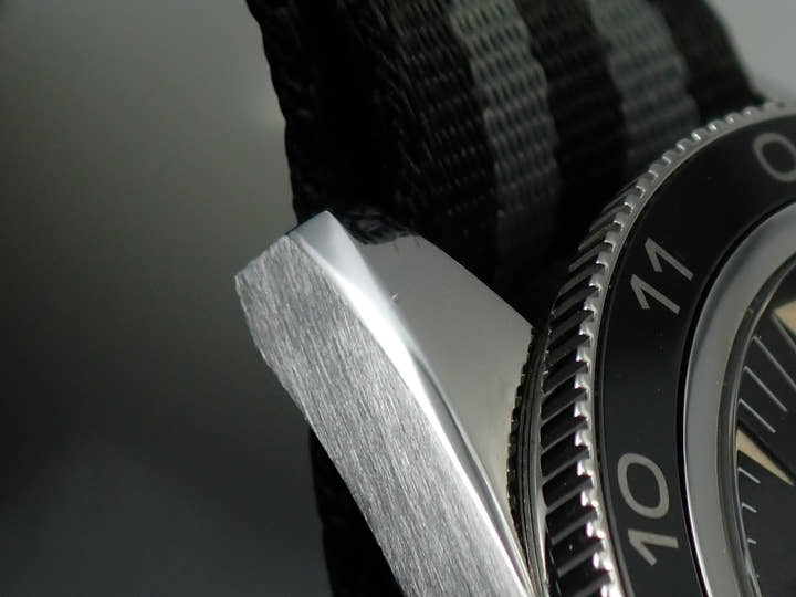 Omega Seamaster 300 Specter Ref.233.32.41.21.01.001 Black Dial Used P092WXH2