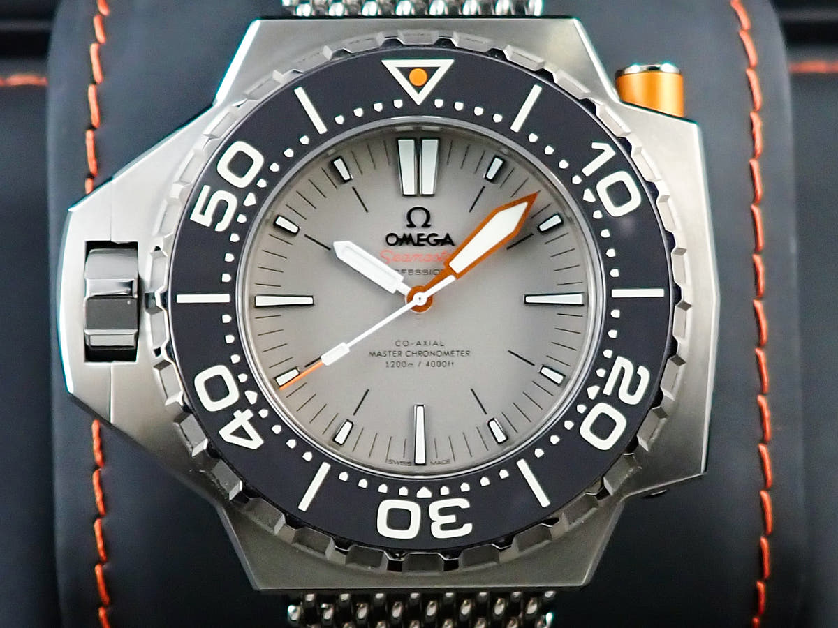 オメガ シーマスター プロプロフ 1200M コーアクシャル マスタークロノメーター Ref.227.90.55.21.99.001 グレー文字盤 美品 5U0J4CYT