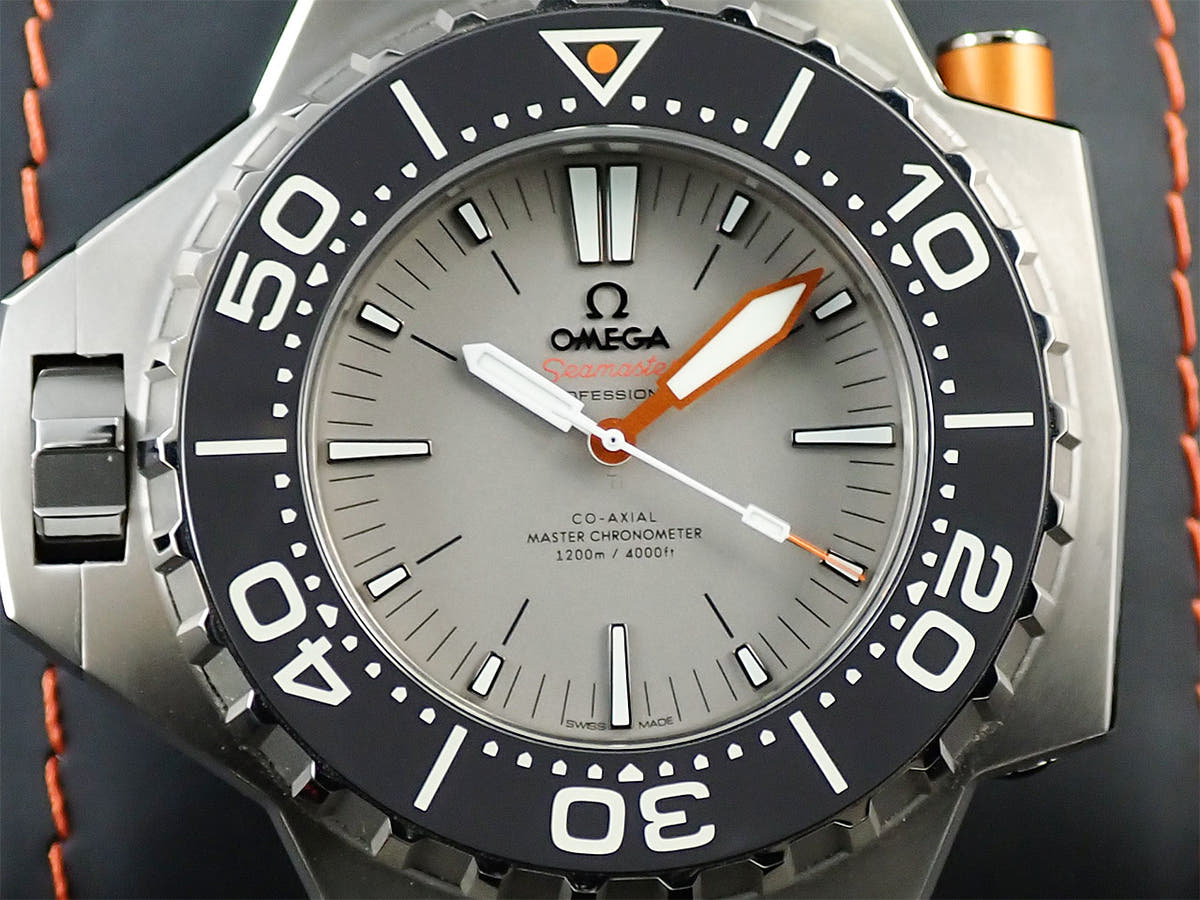 オメガ シーマスター プロプロフ 1200M コーアクシャル マスタークロノメーター Ref.227.90.55.21.99.001 グレー文字盤 美品 5U0J4CYT