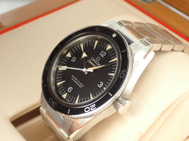 オメガ シーマスター Ref.233.30.41.21.01.001 ブラック文字盤 未使用 sea-master-32