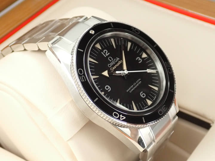 オメガ シーマスター Ref.233.30.41.21.01.001 ブラック文字盤 未使用 sea-master-32