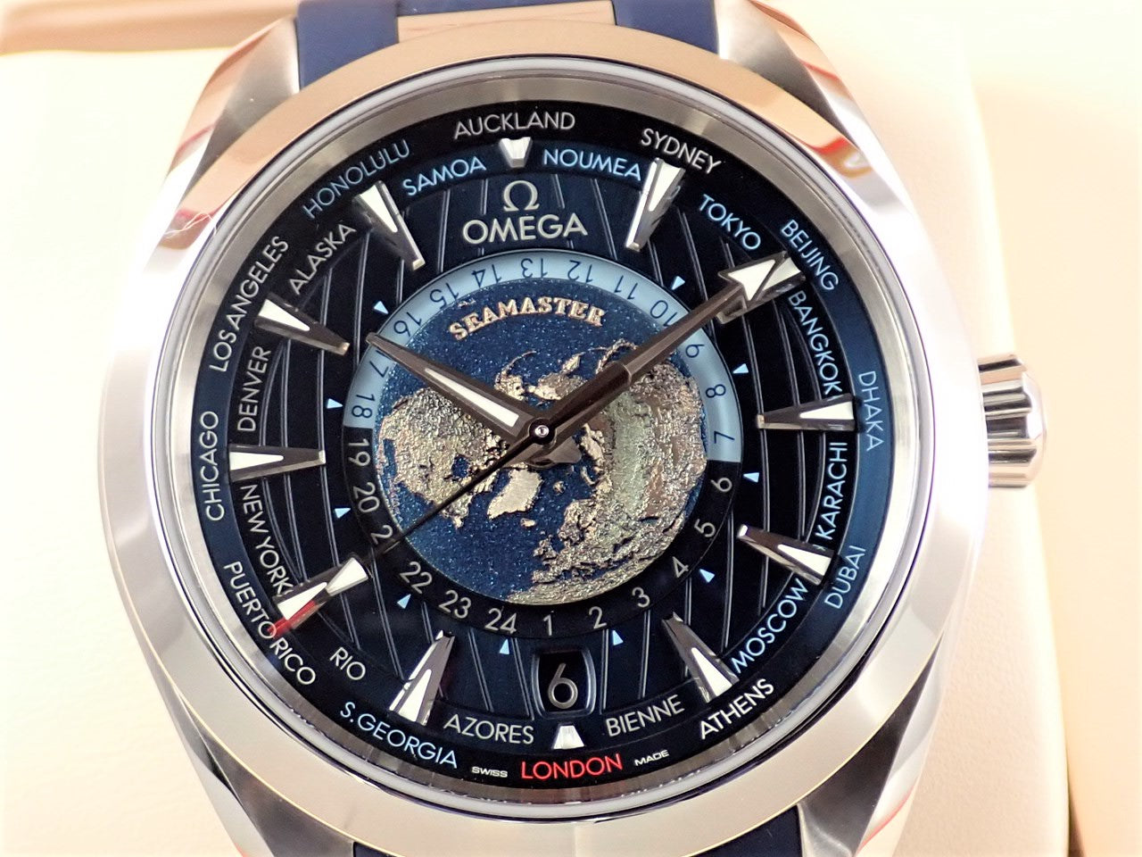 Omega Seamaster Aqua Terra 150M Co-Axial Master Chronometer GMT World Timer 43MM [Excellent condition] &lt;Warranty, box, etc.&gt;