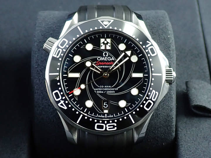 オメガ シーマスター 007 Ref.210.22.42.20.01.004 ブラック文字盤 美品 AK52K182