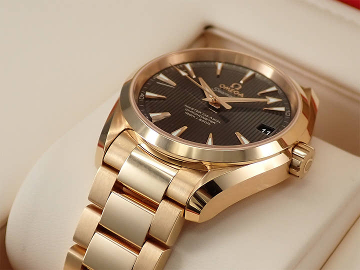 オメガ シーマスター アクアテラ Ref.231.50.39.21.06.003 グレー文字盤 中古 S78AT54X