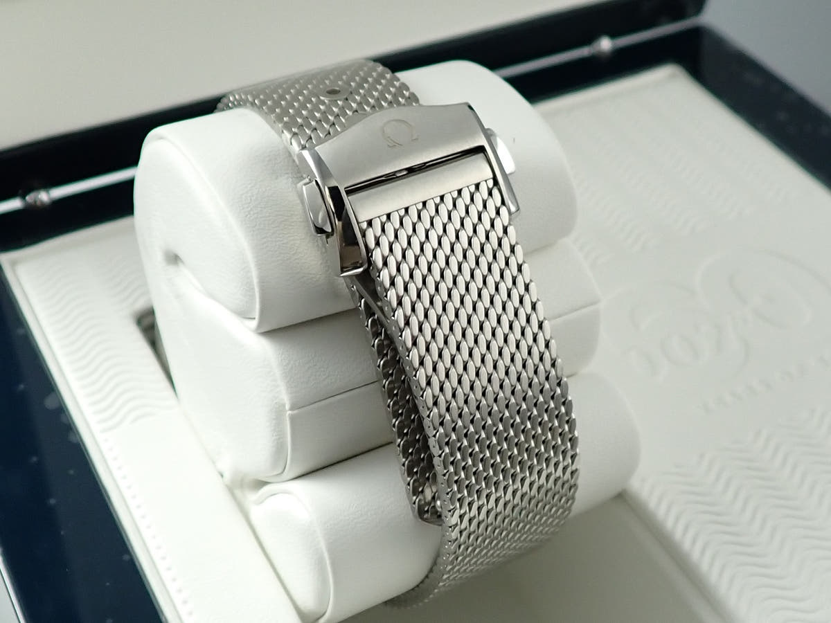 オメガ シーマスター ダイバー 300M コーアクシャル マスター クロノメーター 42MM Ref.210.30.42.20.03.002 ブルー文字盤 未使用 M961YL17