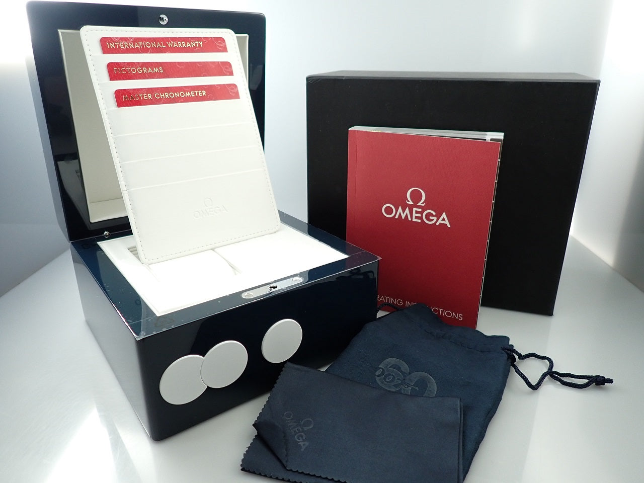 Omega Seamaster Diver 300M Co-Axial Master Chronometer 42MM &lt;Warranty, Box, etc.&gt;