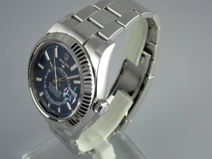 Rolex Sky-Dweller Ref. 326934, blue dial, unused, sky-dweller-13, Oyster bracelet.