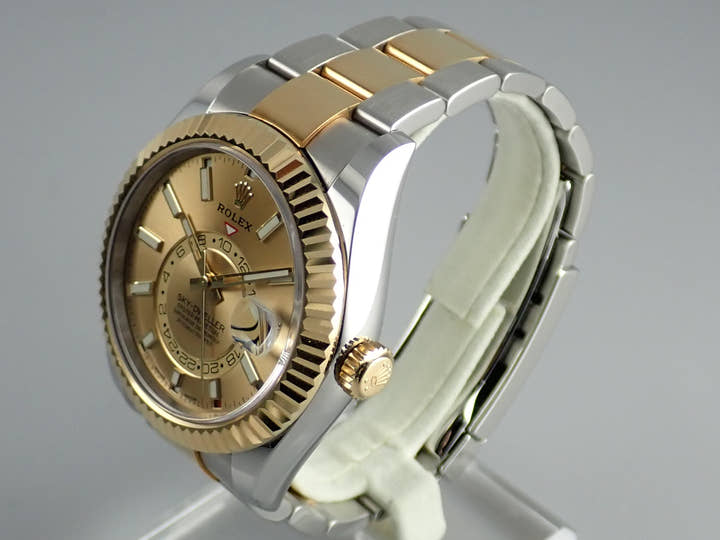 ロレックス スカイドゥエラー Ref.326933 シャンパン文字盤 中古 sky-dweller-16 オイスターブレスレット