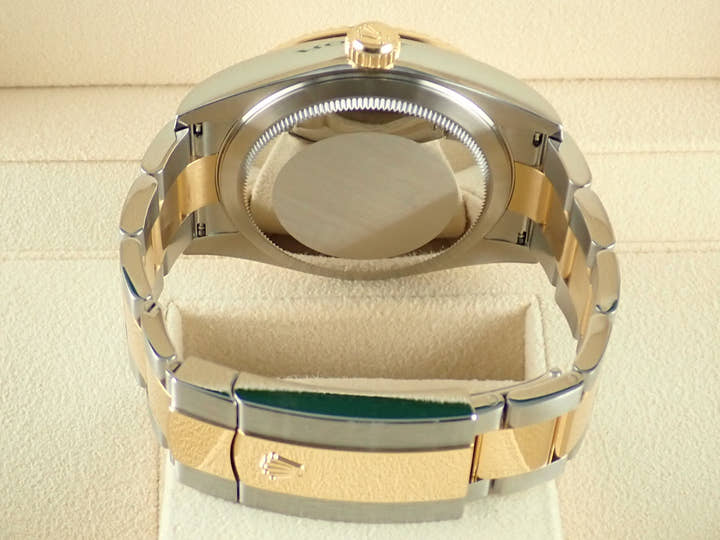 ロレックス スカイドゥエラー Ref.326933 シルバー文字盤 未使用 sky-dweller-17 オイスターブレスレット