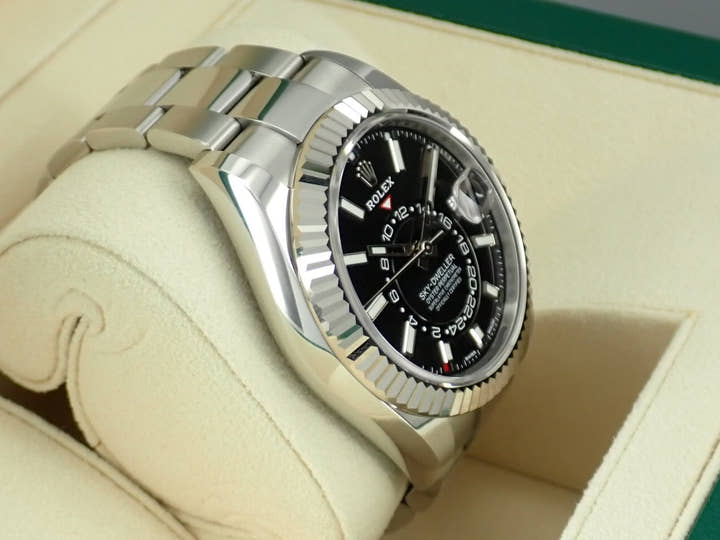 ロレックス スカイドゥエラー Ref.326934 ブラック文字盤 未使用 sky-dweller-22 オイスターブレスレット