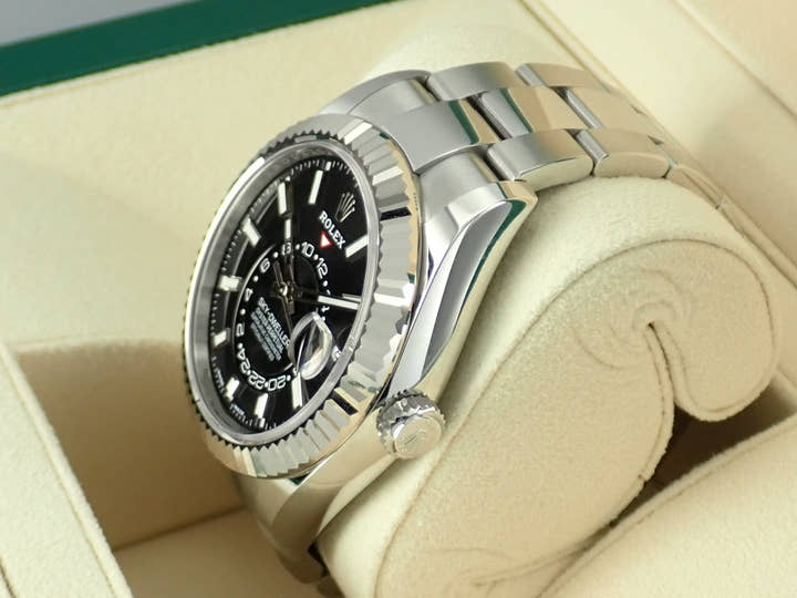 ロレックス スカイドゥエラー Ref.326934 ブラック文字盤 未使用 sky-dweller-22 オイスターブレスレット