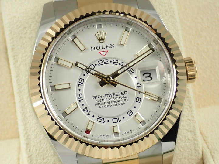 ロレックス スカイドゥエラー Ref.326933 ホワイト文字盤 未使用 sky-dweller-24 オイスターブレスレット