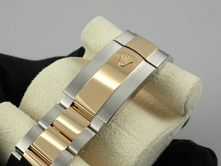 ロレックス スカイドゥエラー Ref.326933 ホワイト文字盤 未使用 sky-dweller-24 オイスターブレスレット