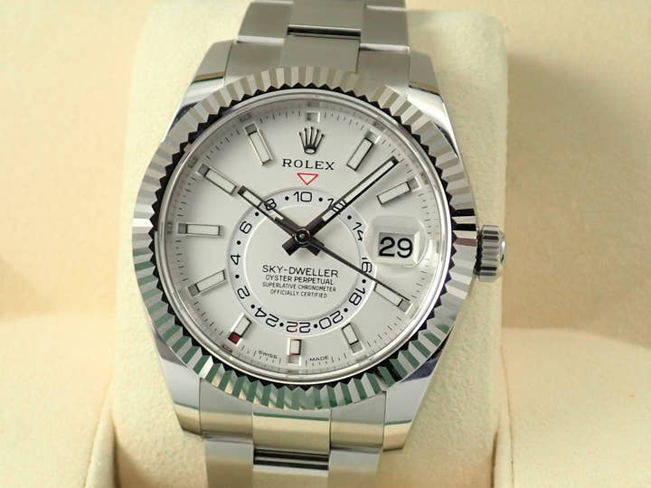 ロレックス スカイドゥエラー Ref.326934 ホワイト文字盤 中古 sky-dweller-25 オイスターブレスレット