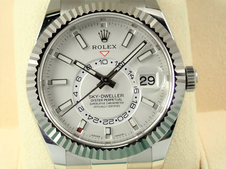 ロレックス スカイドゥエラー Ref.326934 ホワイト文字盤 中古 sky-dweller-25 オイスターブレスレット