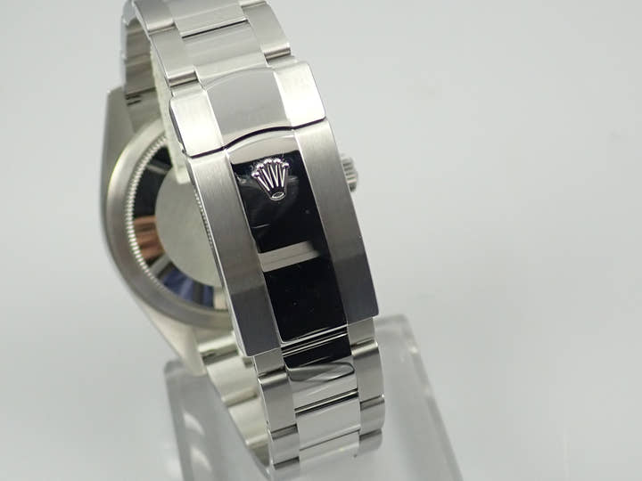ロレックス スカイドゥエラー Ref.326934 ホワイト文字盤 中古 sky-dweller-25 オイスターブレスレット
