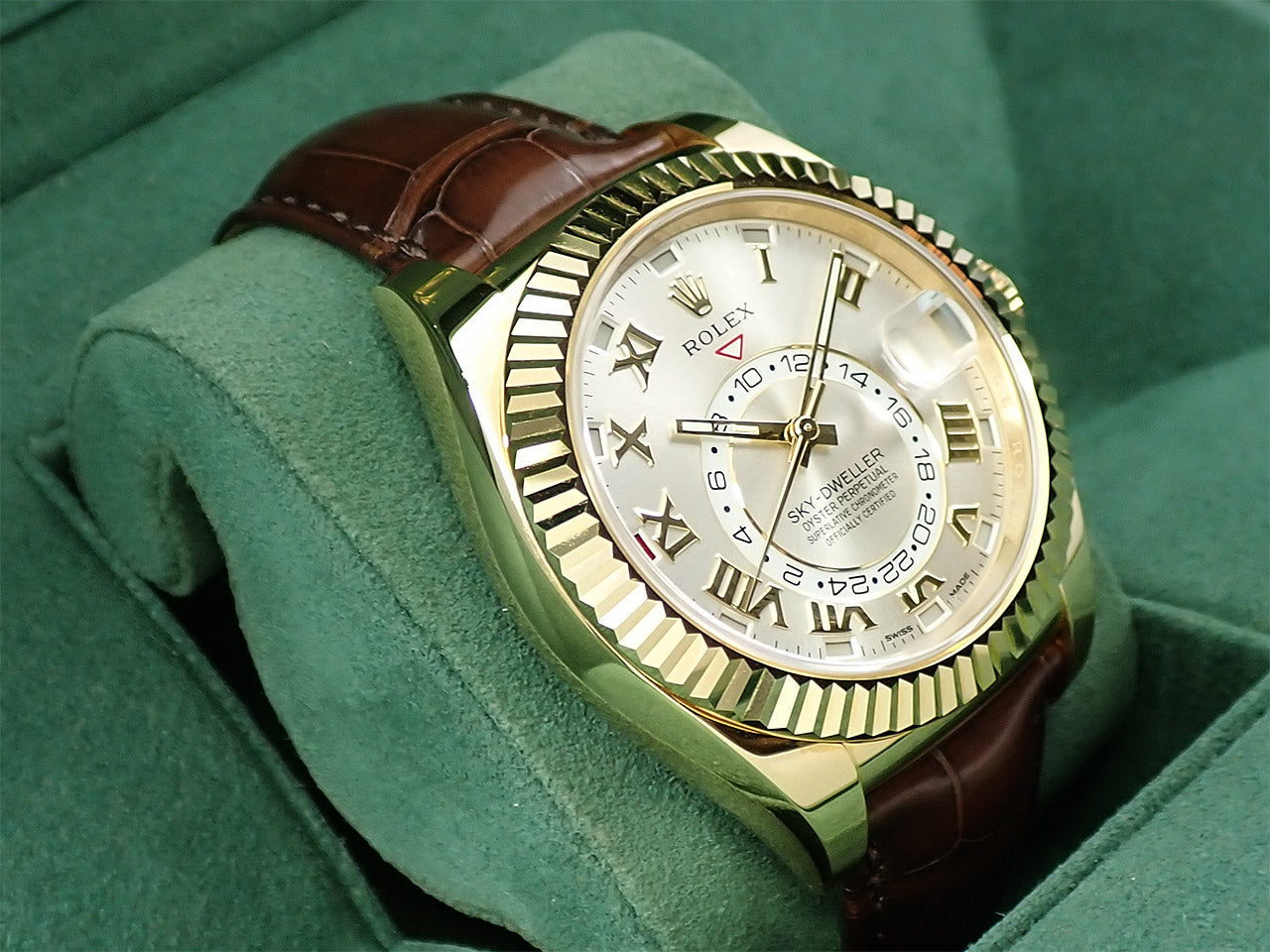 Rolex Sky-Dweller Ref.326138 18KYG Silver Dial