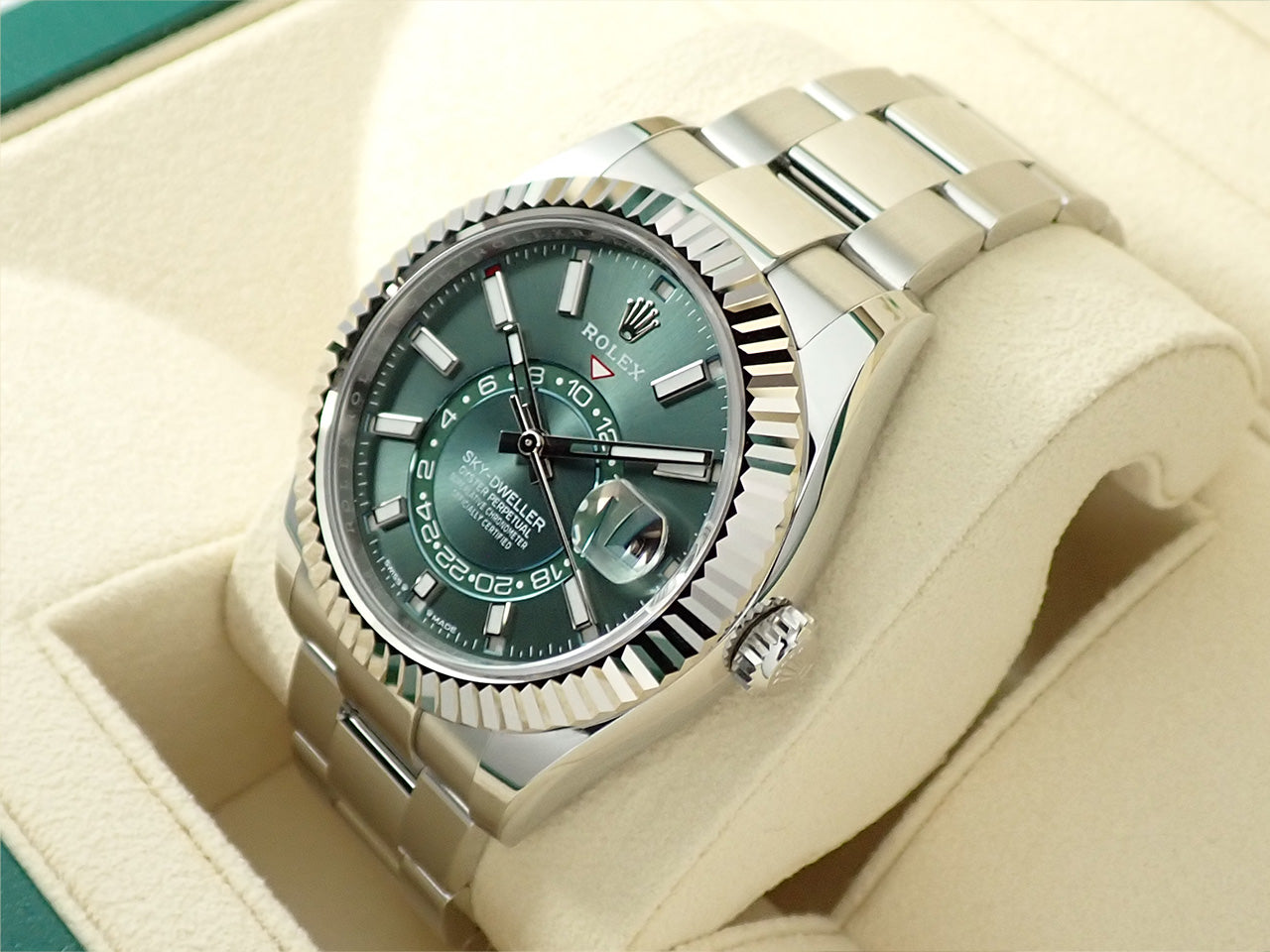 ROLEX スカイドゥエラー オイスターブレスレット 72220