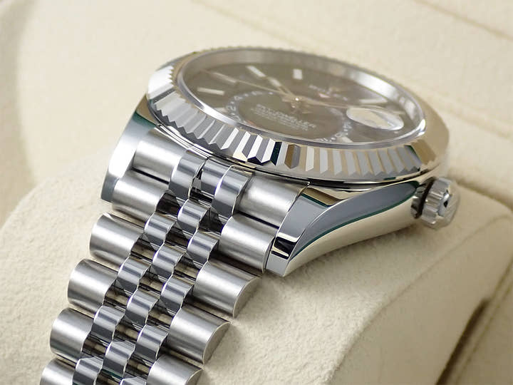 ロレックス スカイドゥエラー Ref.326934 ステンレススチール/ホワイトゴールド ブルー文字盤 ジュビリーブレスレット 美品 U19516V5