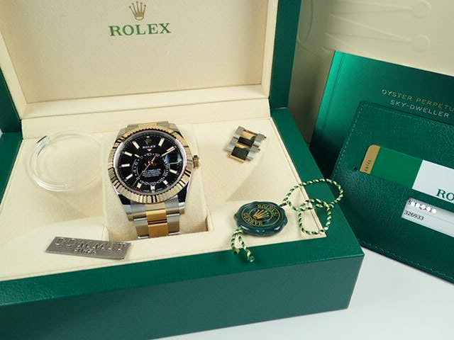 ロレックス スカイドゥエラー Ref.326933 ブラック文字盤 未使用 sky-dweller-5 オイスターブレスレット