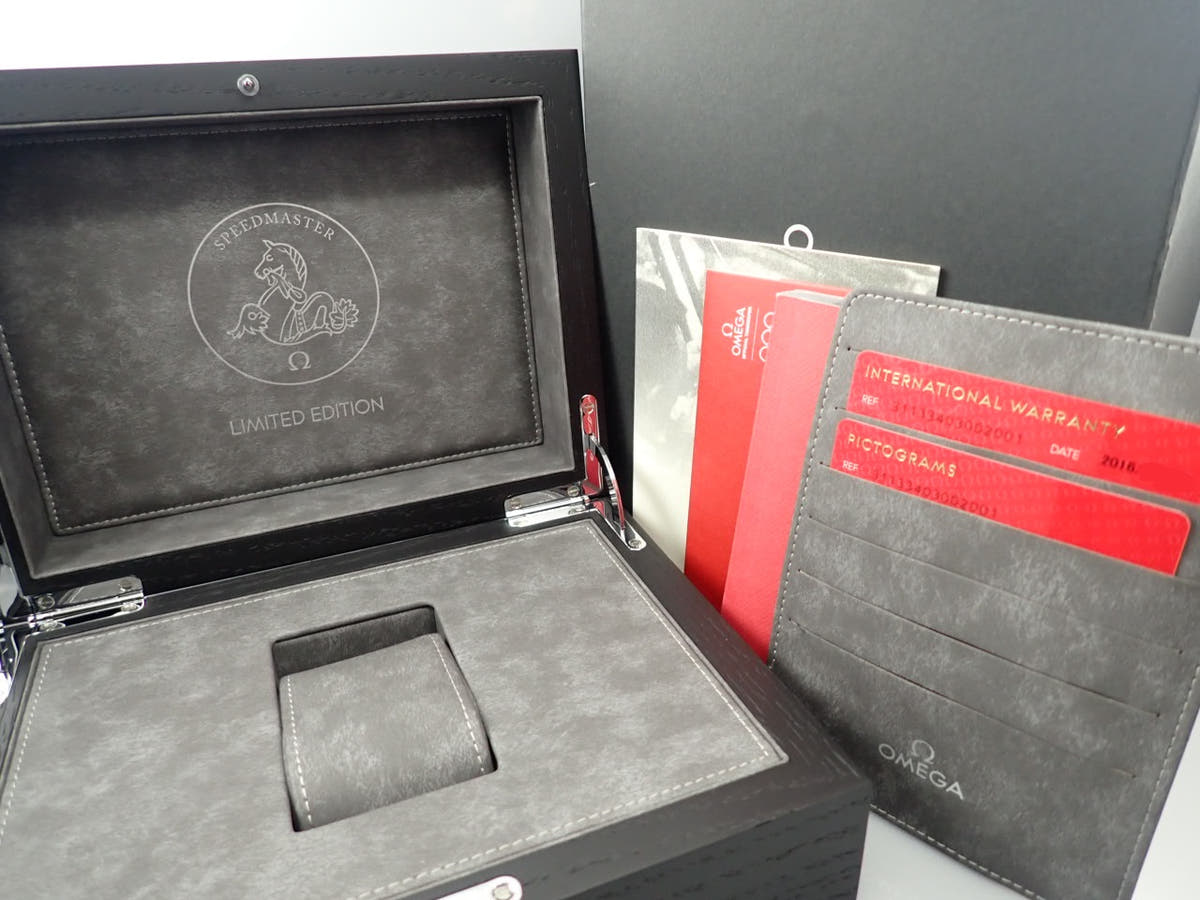 オメガ スピードマスター ムーンウォッチ CK2998 Ref.311.33.40.30.02.001 シルバー文字盤 美品 CM61T11S