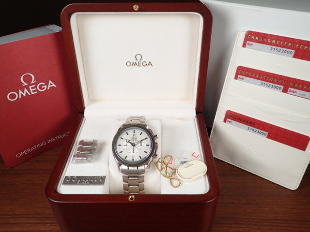 Omega Speedmaster Broad Arrow Ref.3152.30.00