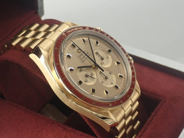 オメガ スピードマスター Ref.310.60.42.50.99.001 イエロー文字盤 中古 speed-master-52