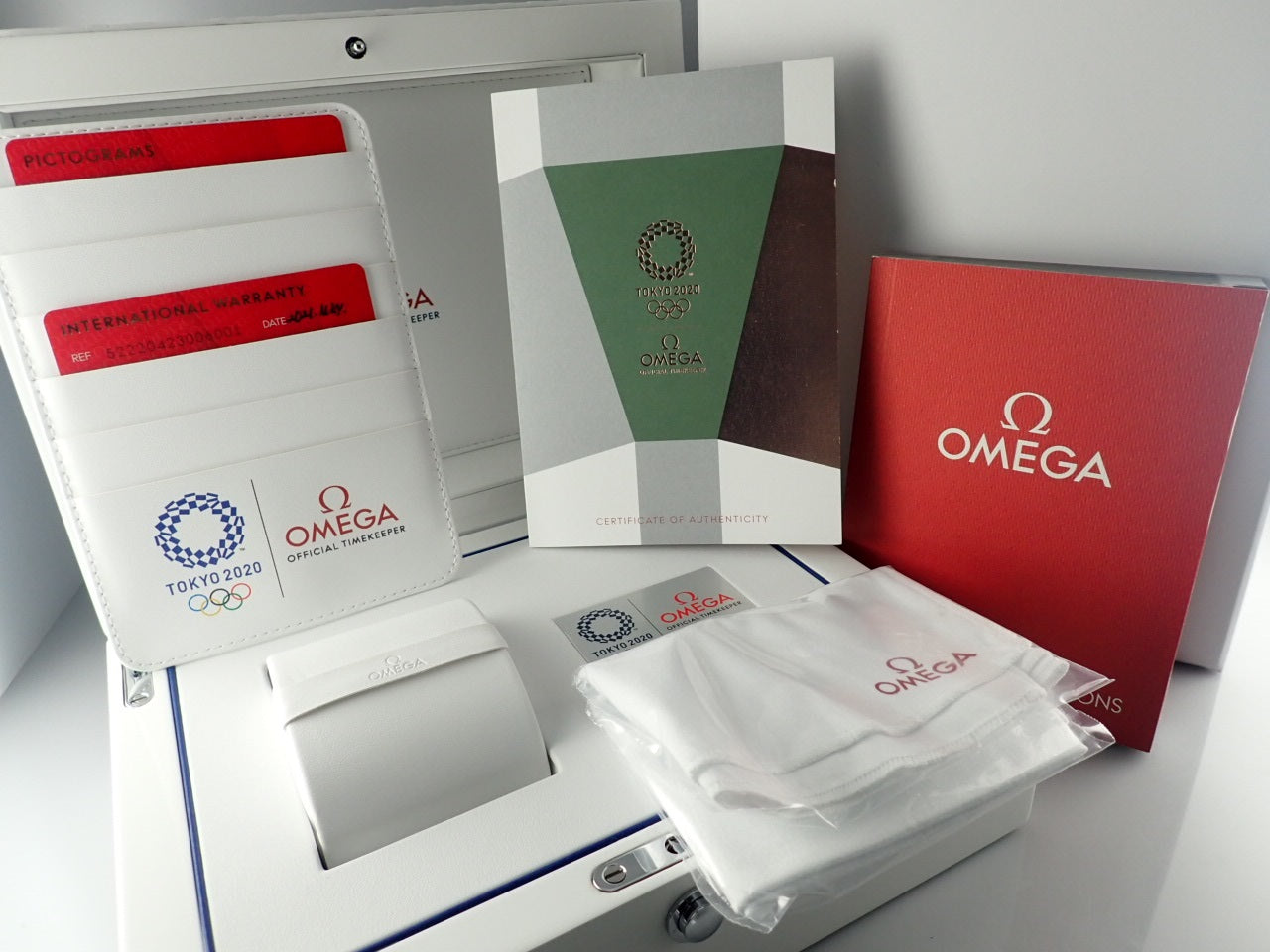 OMEGA Speedmaster Chronograph 42mm Tokyo 2020 Limited Edition [Unused] &lt;Warranty, Box, etc.&gt;