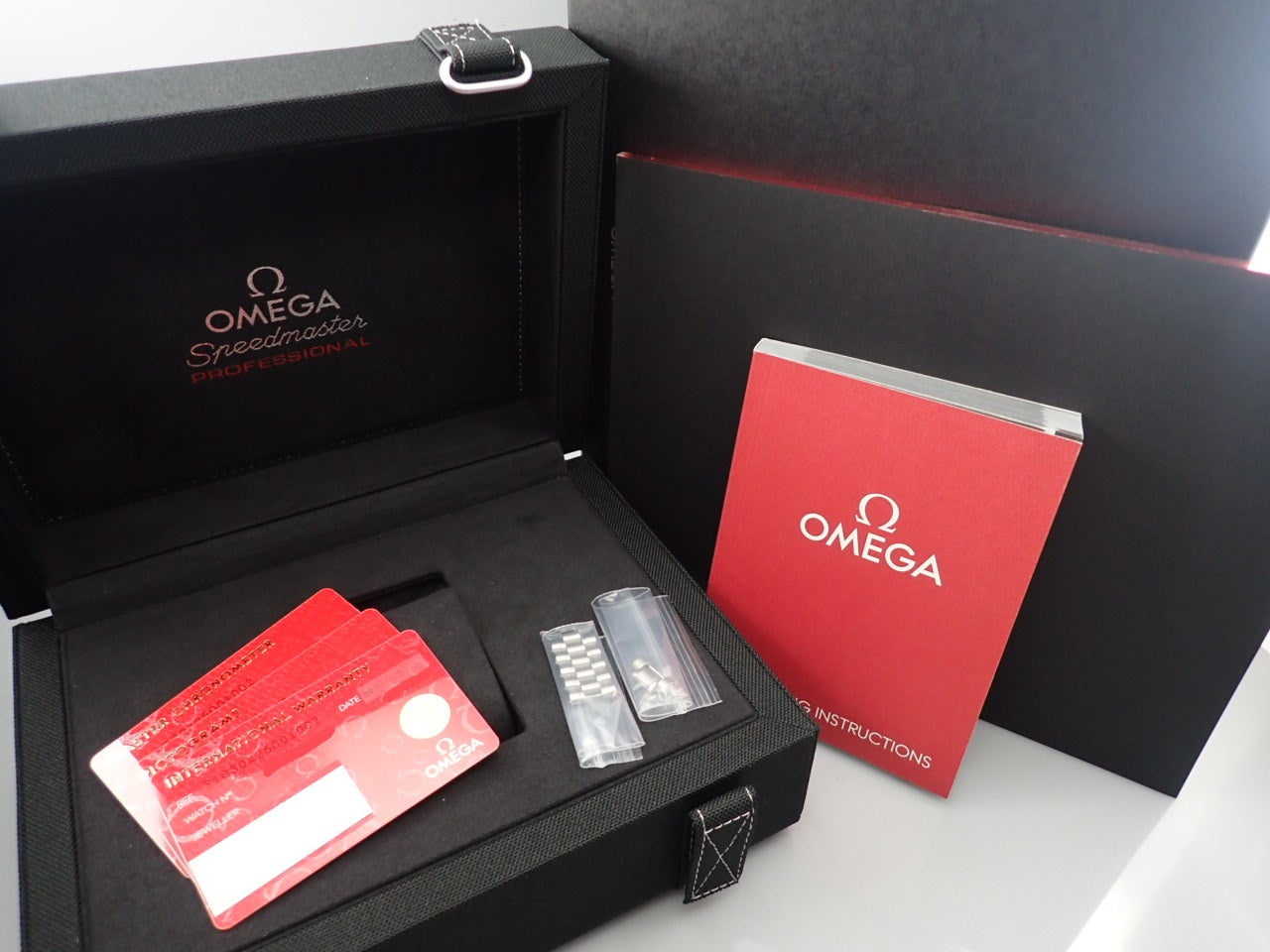Omega Speedmaster Moonwatch Professional [Excellent condition] &lt;Warranty box and other details&gt;