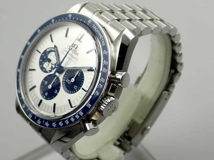 オメガ スピードマスター シルバースヌーピーアワード アポロ13号 50周年記念 Ref.310.32.42.50.02.001 シルバー文字盤 極美品 MK5H07JT