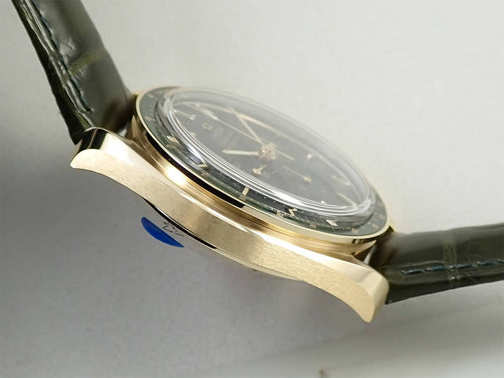 オメガ スピードマスター ムーンウォッチ プロフェッショナル コーアクシャル マスター クロノメーター クロノグラフ 42MM Ref.310.63.42.50.10.001 グリー﻿ン文字盤 未使用 80LPT4R2