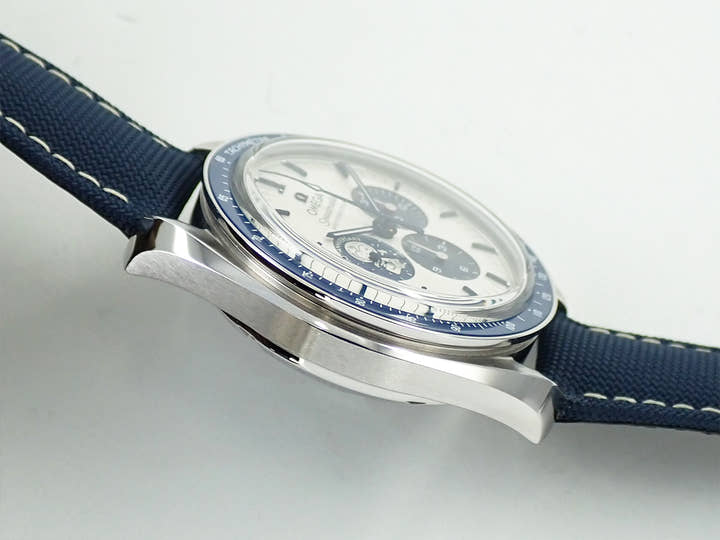 オメガ スピードマスター 記念モデル コーアクシャル マスター クロノメーター クロノグラフ 42MM Ref.310.32.42.50.02.001 シルバー文字盤 美中古 5FKUS392