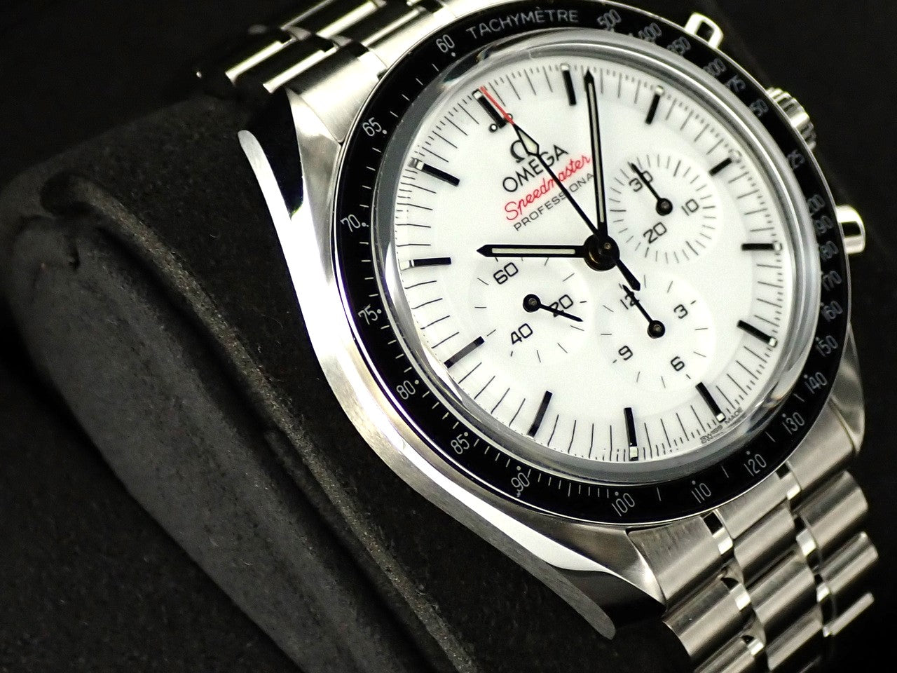 Omega Speedmaster Moonwatch Professional Ref.310.30.42.50.04.001 Stainless steel White dial