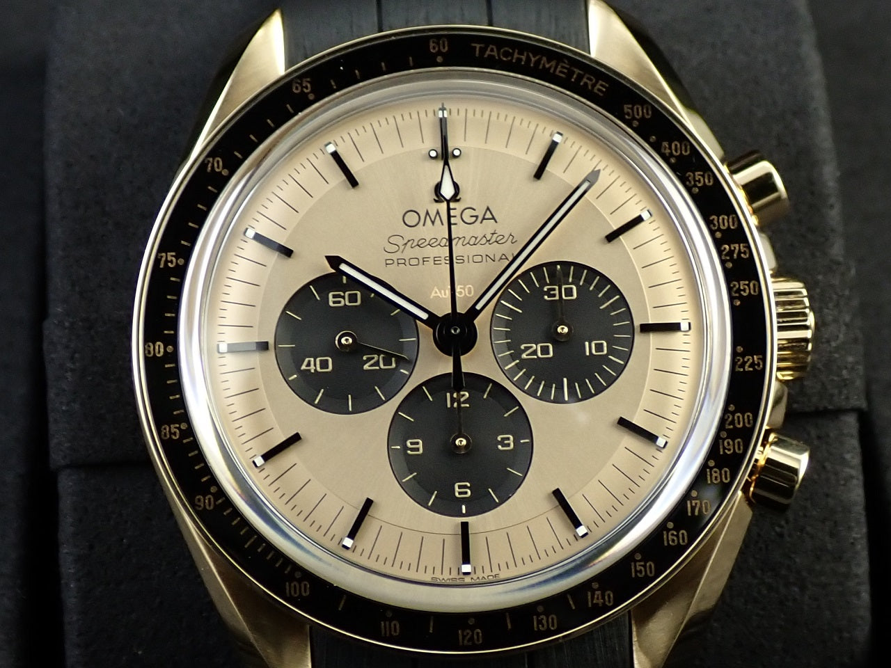 OMEGA Speedmaster Moonwatch Professional Co-Axial Master Chronometer Chronograph 42MM &lt;Warranty, Box, etc.&gt;