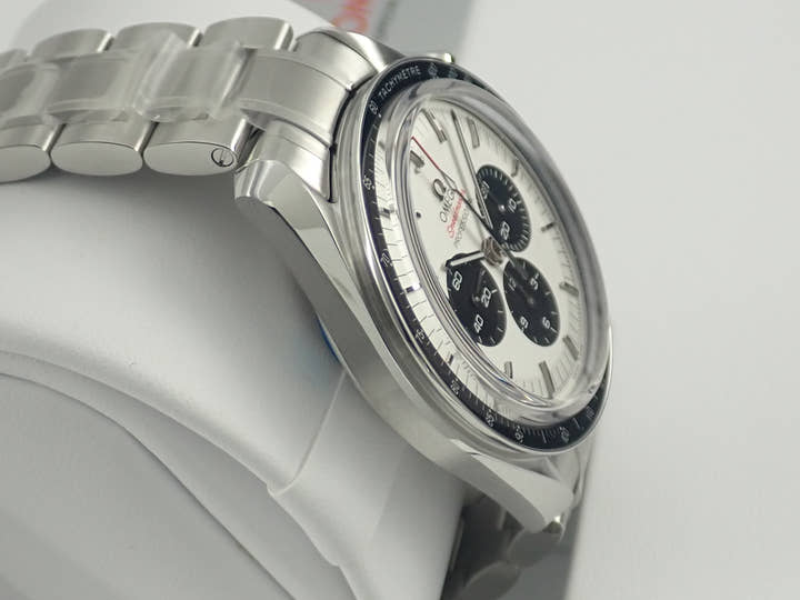 オメガ スピードマスター 記念モデル クロノグラフ 42MM  東京2020リミテッドエディション Ref.522.30.42.30.04.001 シルバー文字盤 未使用 K3370883