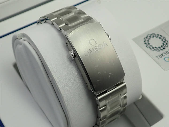 オメガ スピードマスター 記念モデル クロノグラフ 42MM Ref.522.30.42.30.04.001 シルバー文字盤 未使用 K234M083
