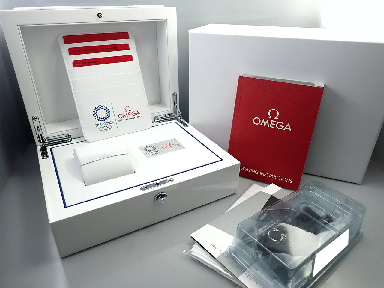 Omega Speedmaster Tokyo 2020 &lt;Warranty, box, booklet&gt;