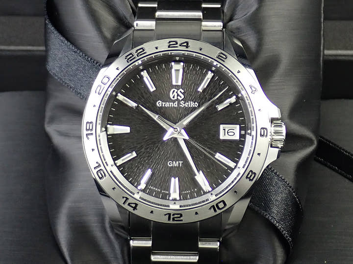 Grand Seiko Sports Collection GMT Ref.SBGN025 Dark Gray Dial Very Good Condition K27XZ279