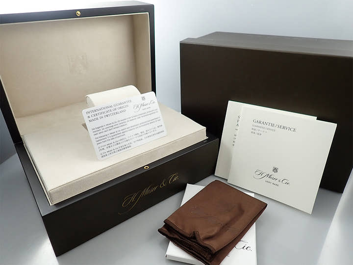 H.モーザー ストリームライナー フライバック クロノグラフ Ref.6902-1201 ファンキーブルー文字盤 未使用 A6973F3Z