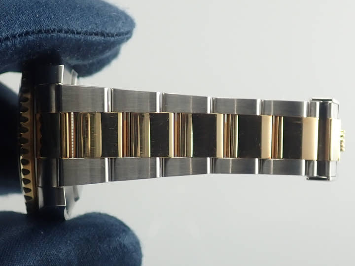 ロレックス サブマリーナー デイト Ref.116613LN ステンレススチール/イエローゴールド ブラック文字盤